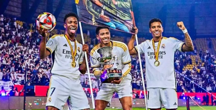 قميص ريال مدريد الجديد يظهر قبل كأس العالم للأندية