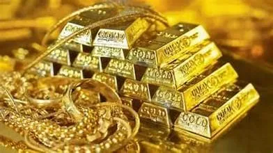 الذهب يرتفع مع ترقب نتائج مباحثات التجارة الأميركية الصينية