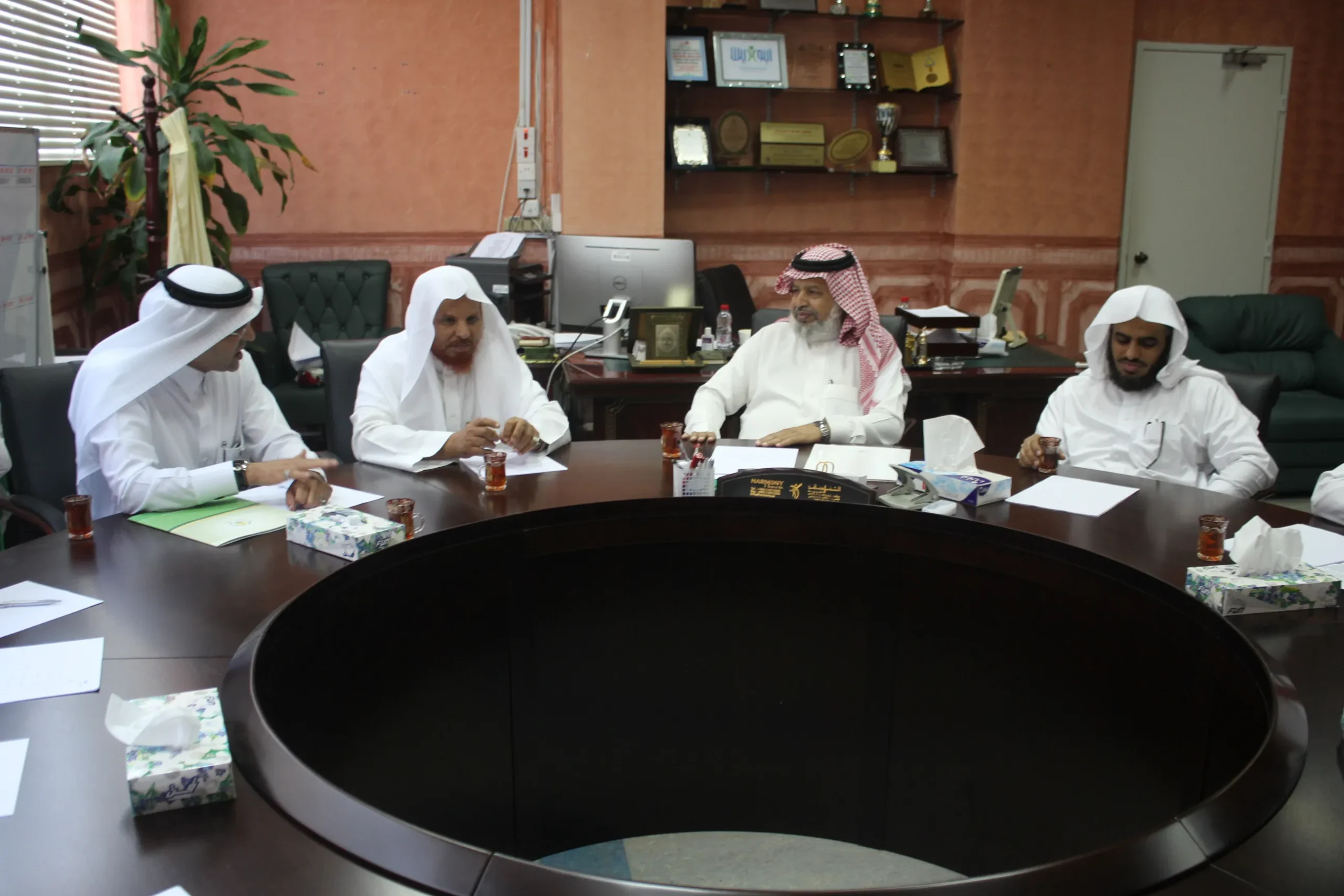 ما هي تفاصيل جريمة خالد بن قاسم اللقماني؟