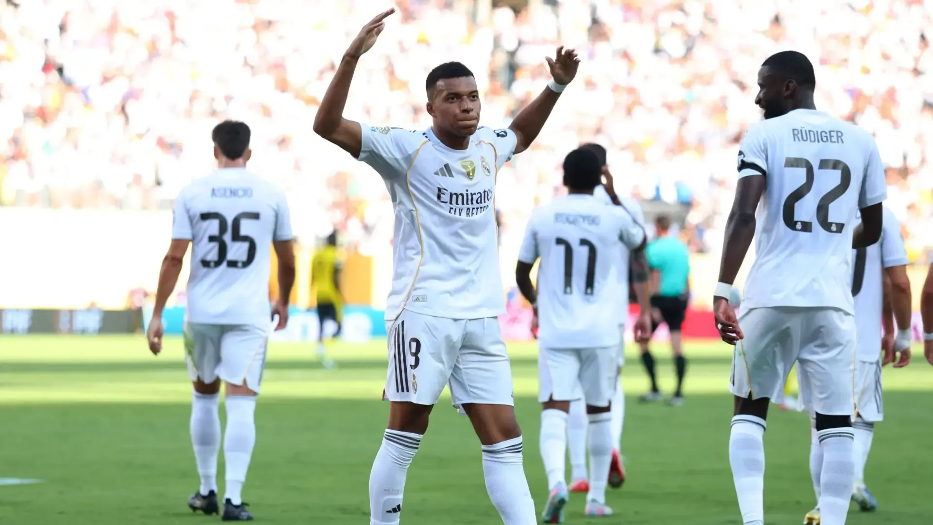 ما هي القنوات الناقلة لمباراة ريال مدريد و باريس سان جيرمان؟