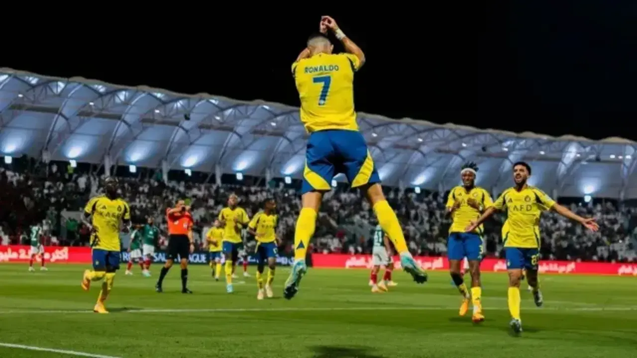 غضب رونالدو بعد طرد ساديو ماني
