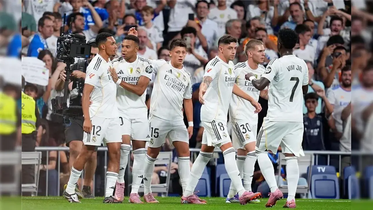 Commentator for Real Madrid vs Juventus Match