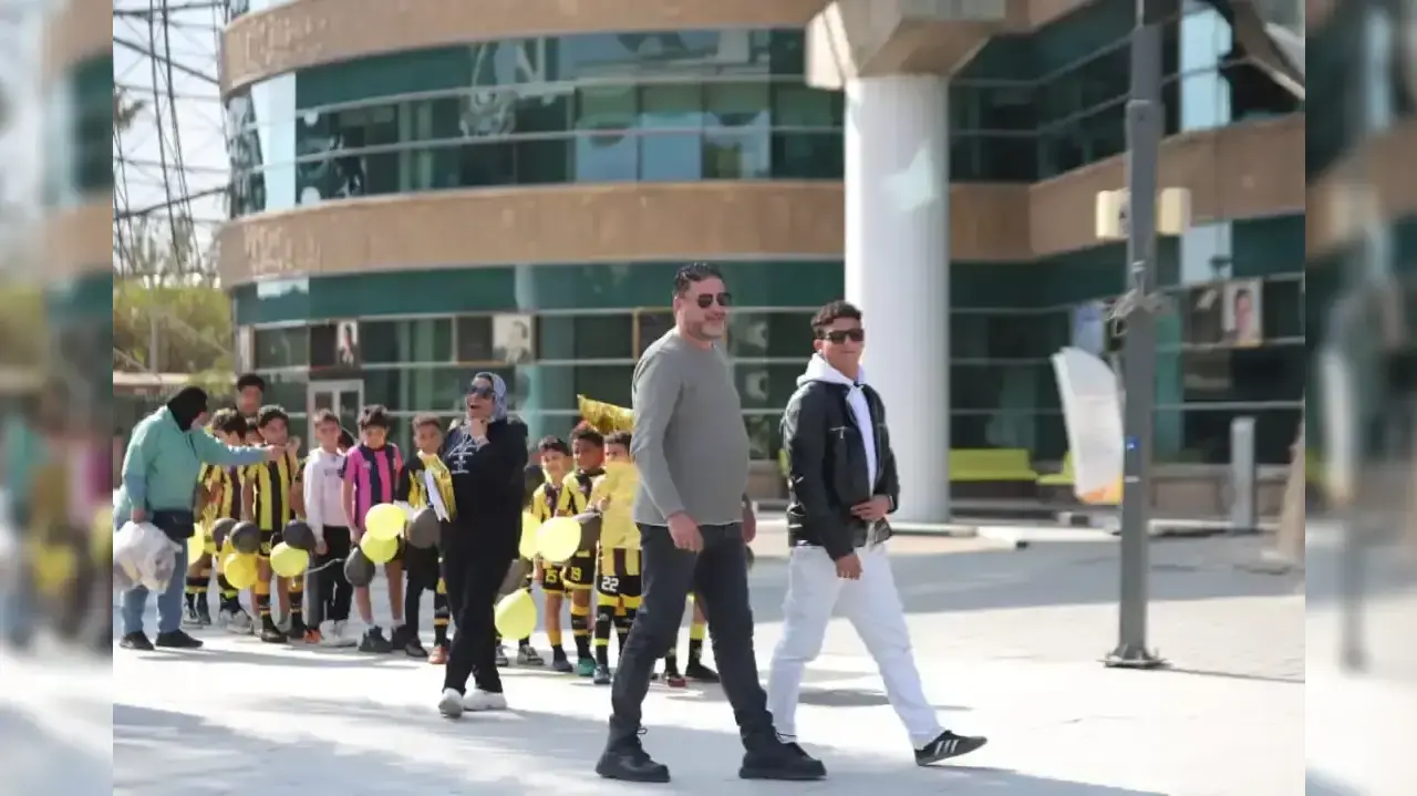 تعاون شركة 4P وأكاديمية الموهوبين